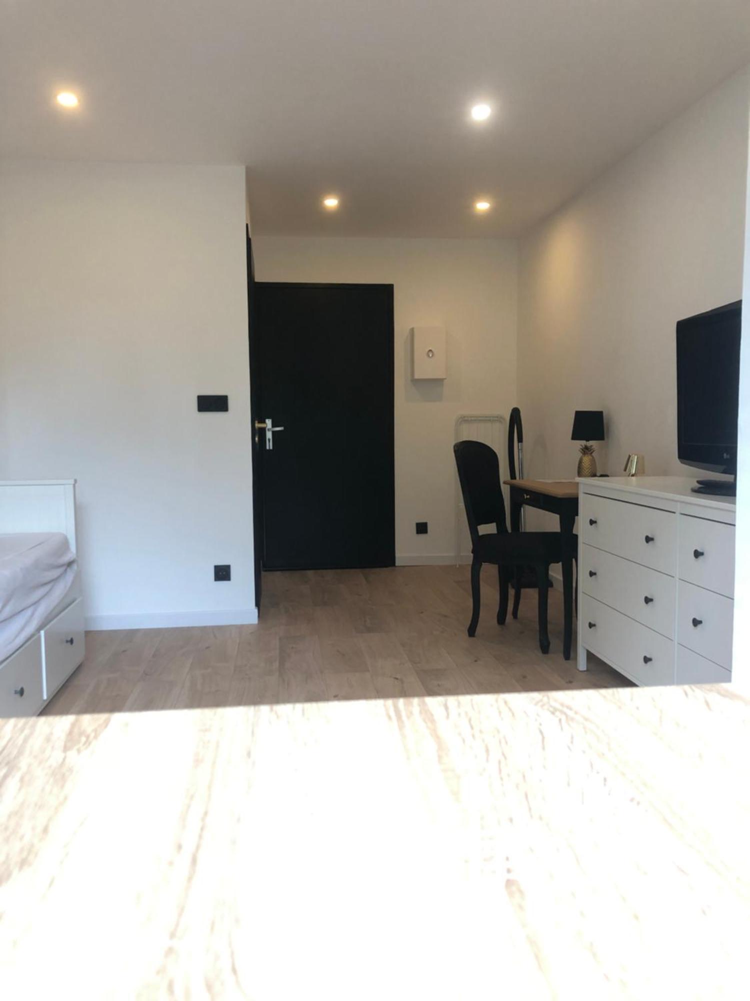 Valeur Sure Sanary Parking Prive Apartment Exterior foto
